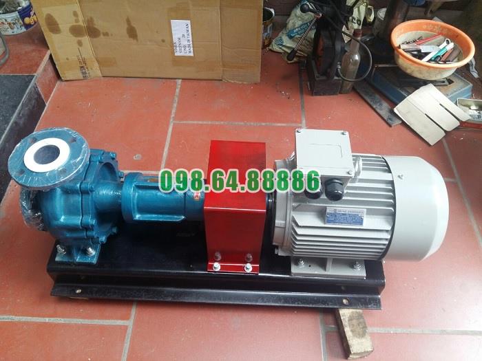 Bơm ly tâm dầu truyền nhiệt RY50-32-250 tốc độ 2900 vòng/phút, công suất 11 kW, cột áp 70 m, lưu lượng 18 m3/h
